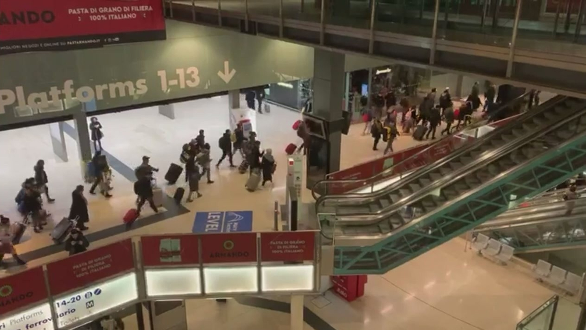 2 Stazione Centrale.jpg